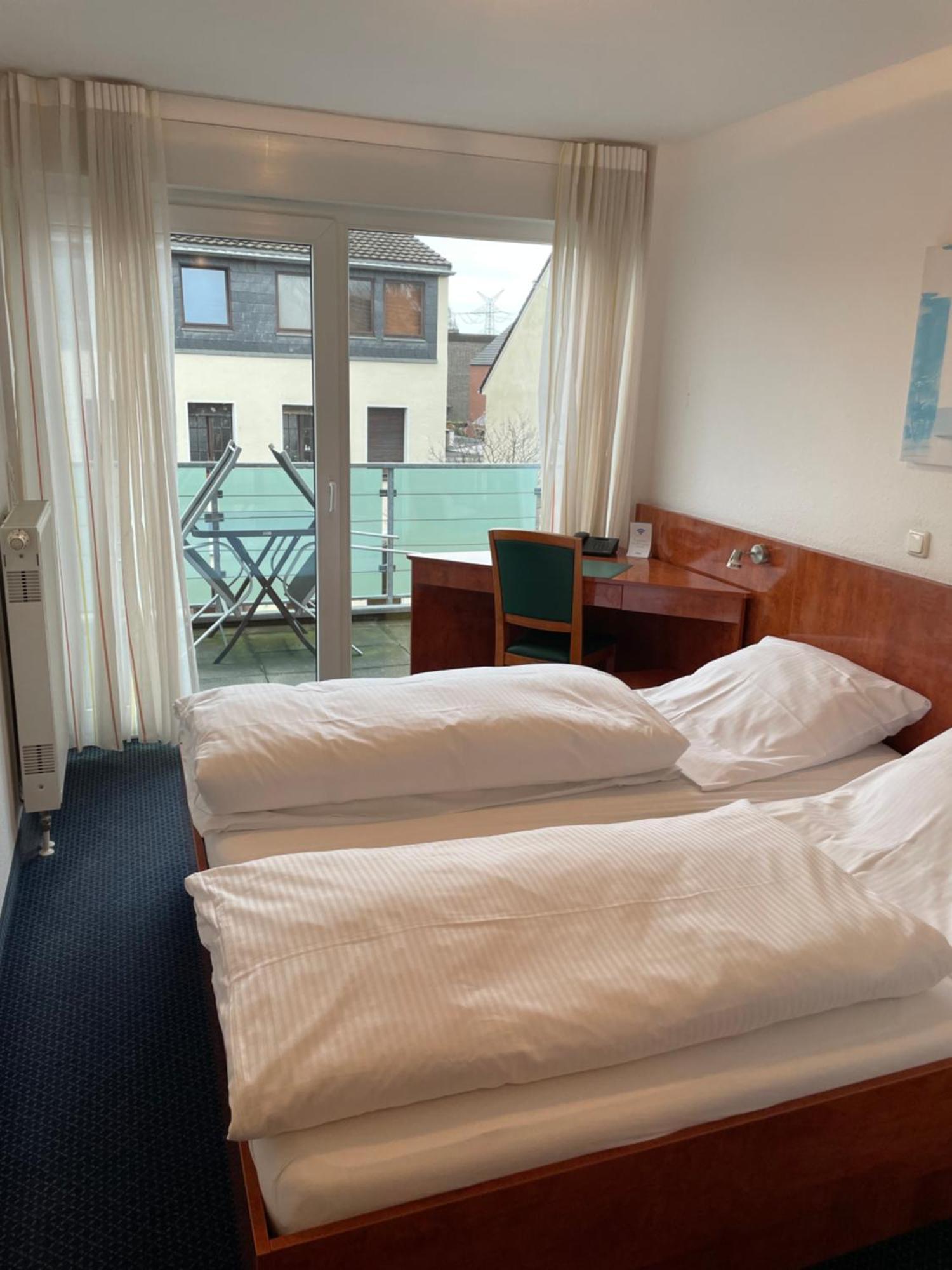 Hotel Merkenich Κολωνία Εξωτερικό φωτογραφία